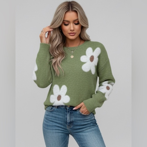 Green Fuzzy Floral Pattern Drop Shoulder Sweater - Picture 2 of 9